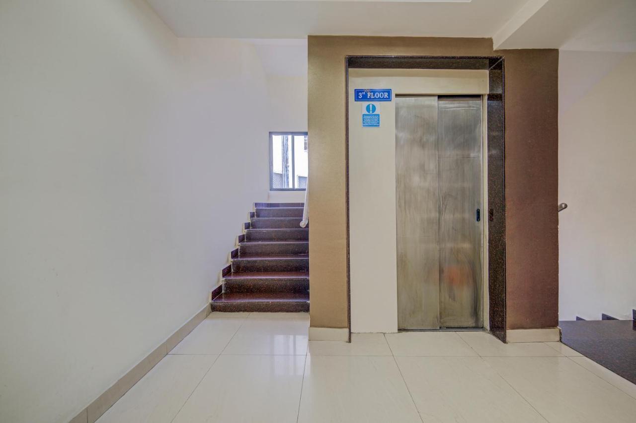 Oyo 18431 Hotel Celestee Grand Hyderabad Exterior photo