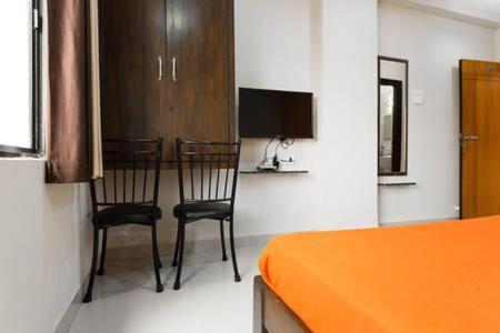 Oyo 18431 Hotel Celestee Grand Hyderabad Exterior photo
